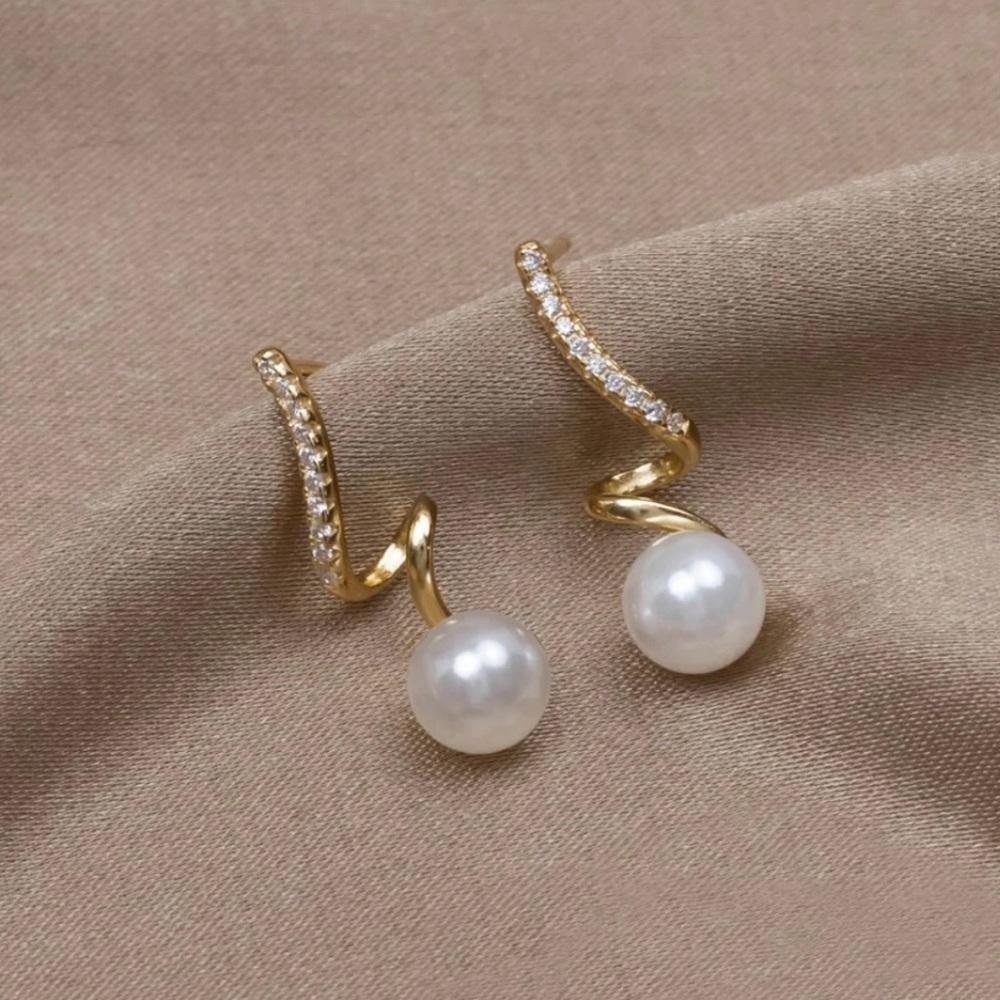 Tamara Pearl Wave Earrings